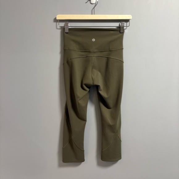 Lululemon In Movement Crop - Picture 6 of 9
